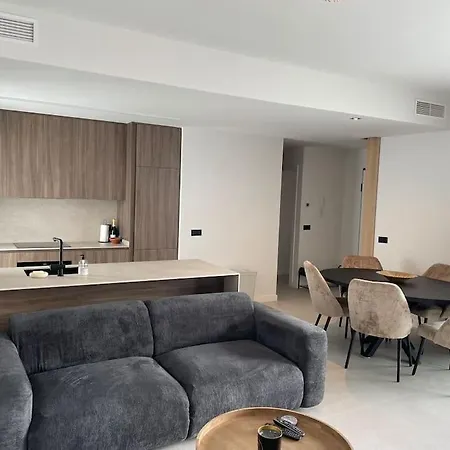 Royal 2 Luxury Family Villa,s With Private Pool 210m2 Villa