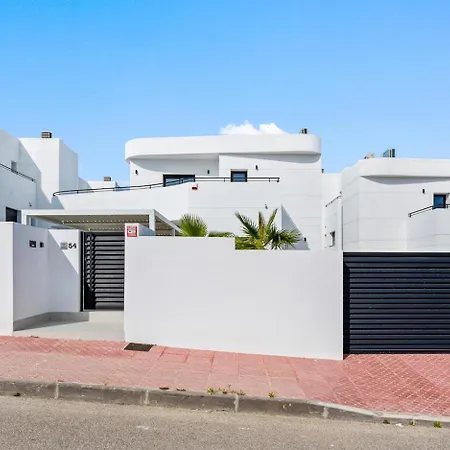 Royal 2 Luxury Family Villa,s With Private Pool 210m2 *