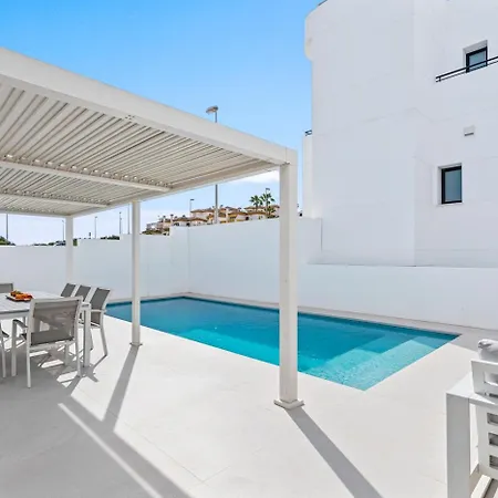 Villa Royal 2 Luxury Family Villa,s With Private Pool 210m2