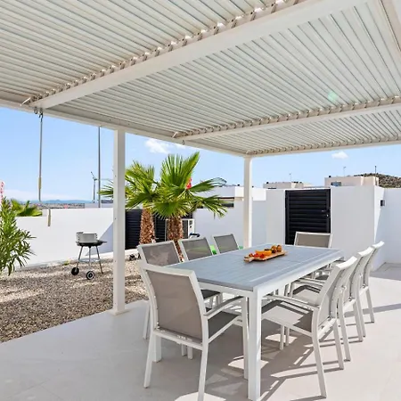 Royal 2 Luxury Family Villa,s With Private Pool 210m2 Villa Alicante