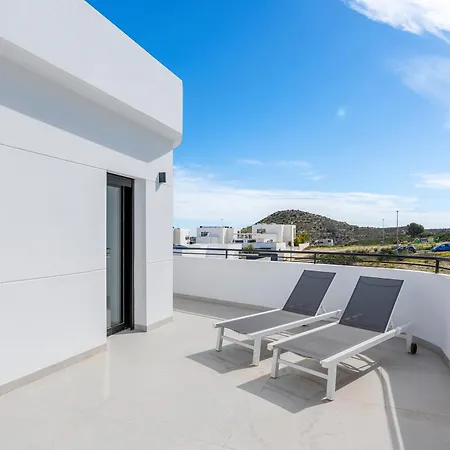 Royal 2 Luxury Family Villa,s With Private Pool 210m2